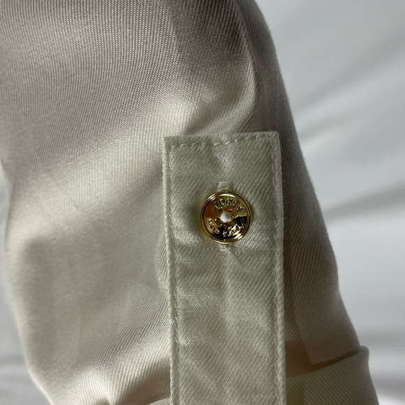 Jones New York Women’s Front Tassel Zipper Top - Picture 13 of 16